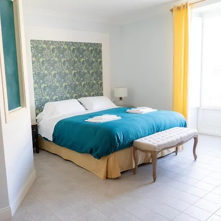 Bed and breakfast Domus Sibyllina, Palazzo Cavalcanti Nápoles