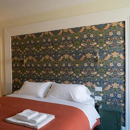 Bed and breakfast Domus Sibyllina, Palazzo Cavalcanti *